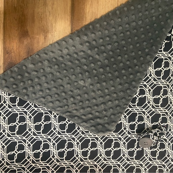 Car Seat Canopy LIKE NEW black/white printed minky fabric canopy only - Picture 4 of 4